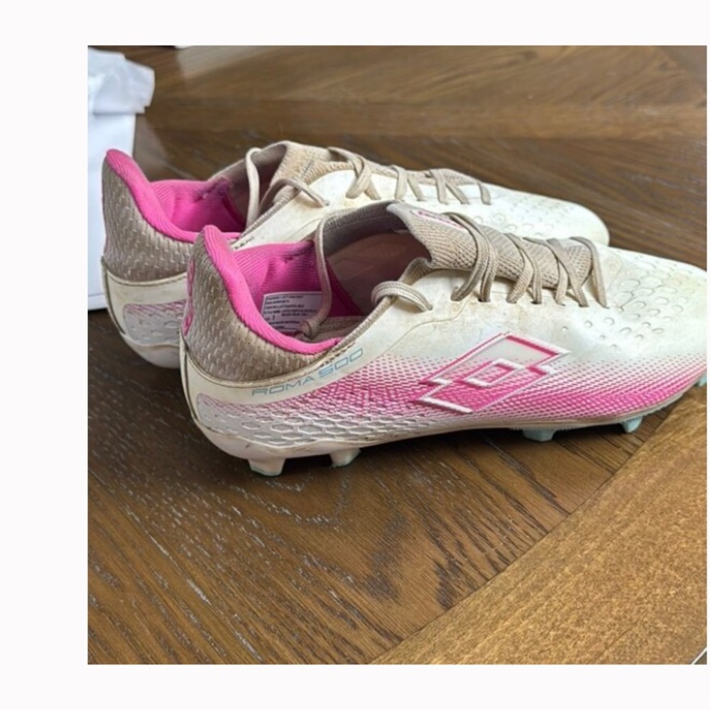 Lotto Soccer Cleats
